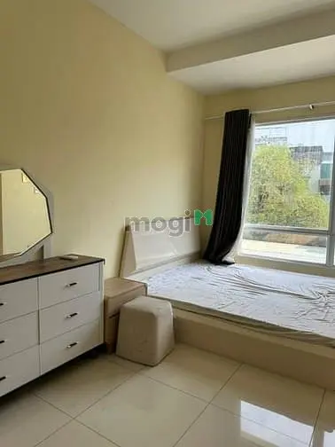 Cần Cho Thuê Căn Hộ Hoa Sen Quận 11, Dt : 65 M2, 2Pn, Giá : 10.5 Tr/Th