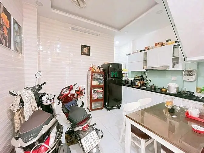 Hẻm 4M Cách Mạng Tháng 8, 44.4M2 Ngang 4.5M, 4 Tầng Mới Tặng Nội Thất,