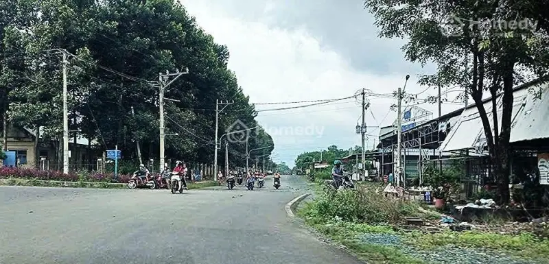 390Tr Có Lô Đất Đối Diện Cty ,180M2 Xây Trọ, Kho Cho Thuê