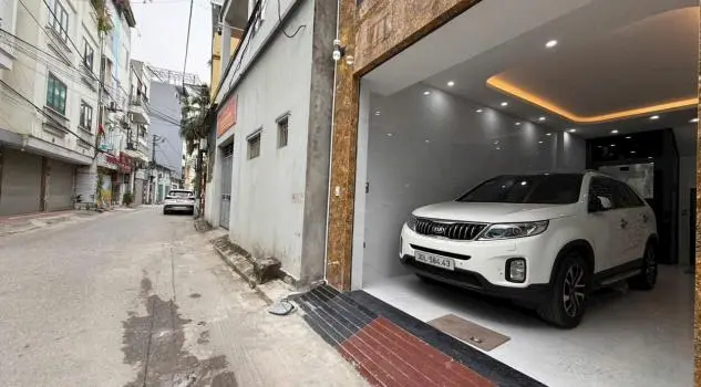 Bán Nhà Long Biên - Kinh Doanh - Ô Tô Tránh - 35M X 6 Tầng - Thang Máy. Lh 0965858116