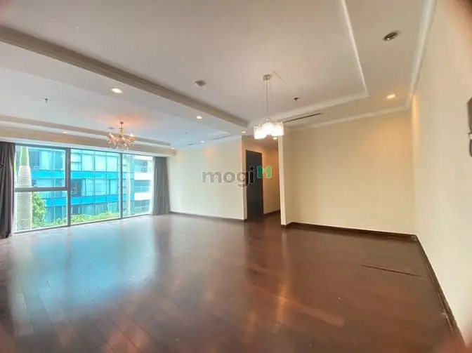 Gấp Bán Căn Hộ Vincom Center Đồng Khởi 235M2 View Landmark 81