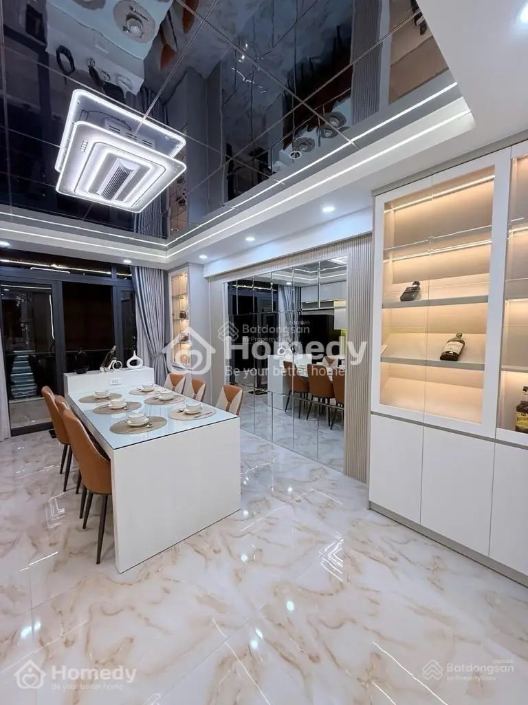 Ngân Hàng Cần Thanh Lý Căn Đường Phạm Ngọc Thạch Phường Võ Thị Sáu Quận 3 Giá Chỉ 2. Tỷ 100Tr/70M2.