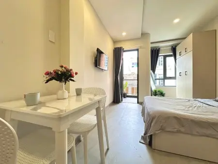 Studio Ban Công – Full New – Máy Giặt Riêng 486 Phan Xích Long – Phú Nhuận (Vị Trí Trung Tâm)