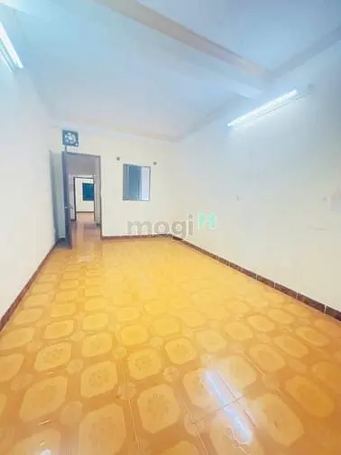 Hoàng Hoa Thám Ngay Nhà Ga T3 59M2 3 Tầng Đường 8M Chỉ 8.6 Tỷ