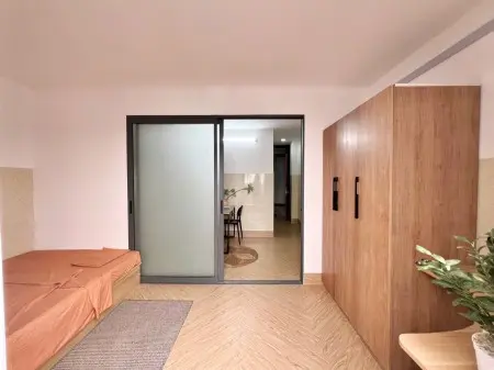 Căn Hộ 1 Phòng Ngủ – Ban Công, Tách Bếp – Full Nội Thất – Gần Sân Bay Tân Sơn Nhất