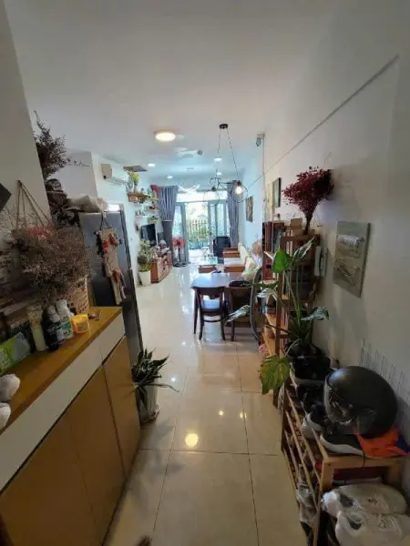 Chung Cư Sg Tower, Thoại Ngọc Hầu, Tp: 2P Ngủ, 80M2, 9Tr, Nội Thất