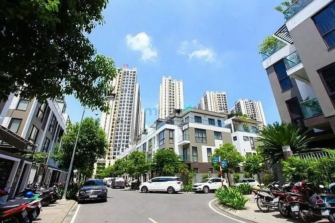 Cho Thuê Nhà Nguyên Căn Khu Hà Đô Centrossa P12 Quận 10 - Khu Vip