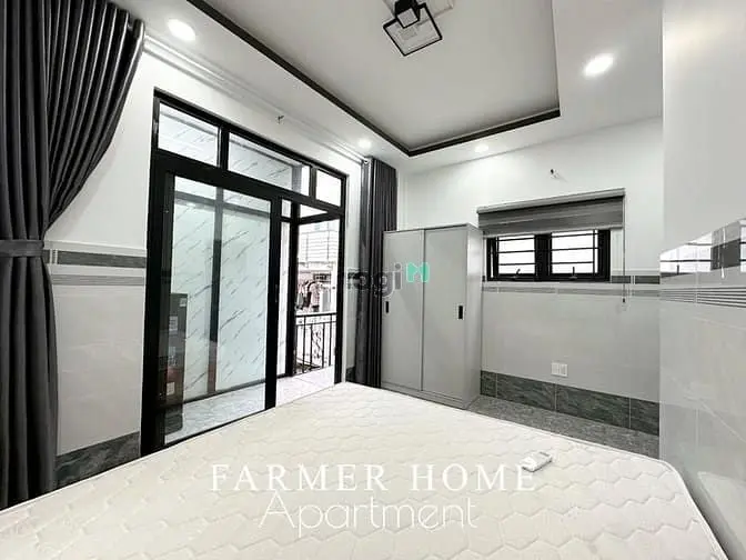 Cho Thuê Căn Hộ Ban Công, Máy Giặt Riêng Ngay Hoàng Sa Quận 1