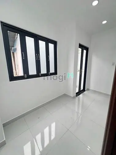 Nhà Đẹp Phường Tân Hưng Quận 7. Ngang 4M, Hẻm Rộng, Sổ Hồng Riêng.