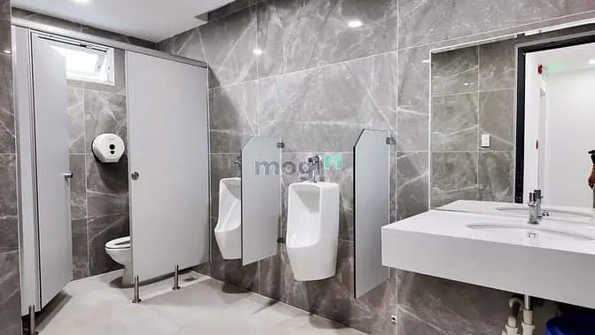 Cho Thuê Văn Phòng 140M2 Full Kính Sáng, Mặt Tiền Đinh Bộ Lĩnh