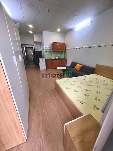 Cho Thuê Căn Hộ Ban Công, Máy Giặt Riêng Ngay Công Viên Tao Đàn, Q1