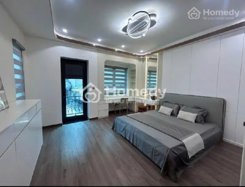 Bán Nhà Phố Mai Động 6 Tầng Thang Máy, Lô Góc, Ban Công, Ở Luôn