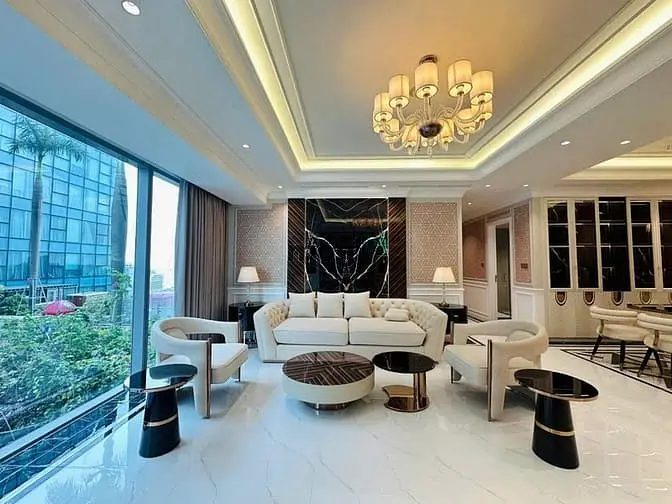 Cần Bán Căn Hộ Cao Cấp Vinhomes Đồng Khởi, 190M2, View Hồ Bơi Ngay Q.1