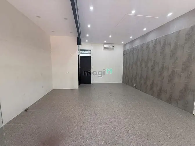 Cho Thuê Mb Tuyến Đường Chính Thảo Điền, Q2 (5,5X7,4M) - Giá: 30Tr/Th