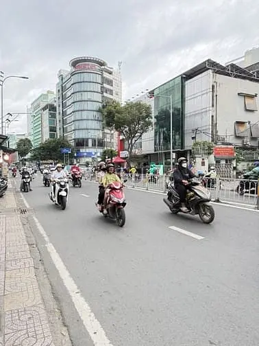 Chỉ 4,95 Tỷ(Tl) - Bán Nhà Trần Quốc Thảo - Quận 3, Ngay Cầu Lê Văn Sĩ