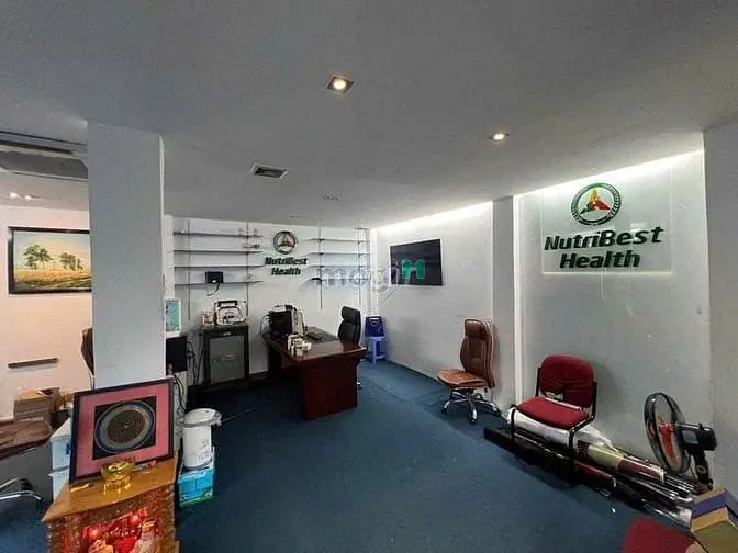 Góc 2Mt Nguyễn Cư Trinh, Q1. Dt: 11X7M, Kc: Trệt 2 Lầu. Gía: 55Tr