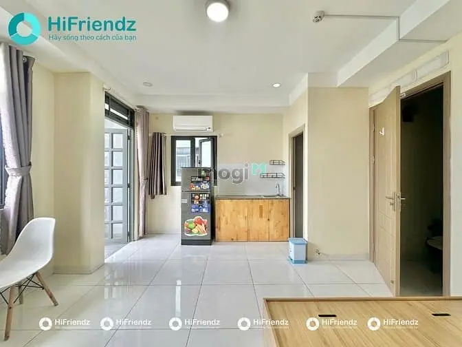 👉 Ban Công Thoáng Mát, Thư Giãn Sau Giờ Làm.nằm Ngay Ngã Tư Bình Thái