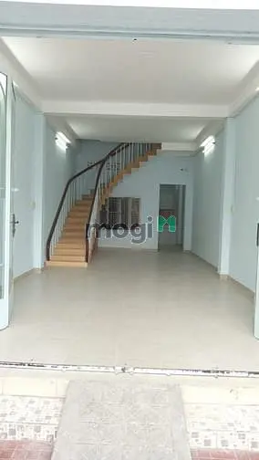 Sát Mặt Tiền Bình Phú. 1T,1L,1Th. Sân Rộng Để Xe Hơi, Mới Sơn Sửa