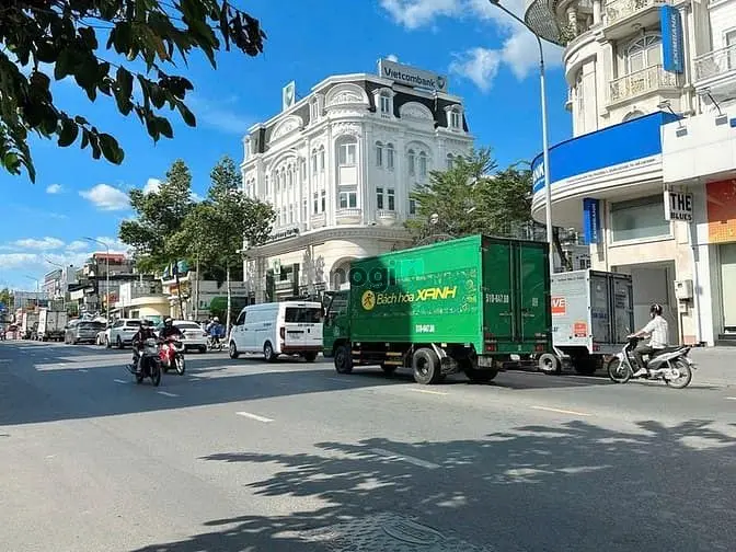 Hiếm Nhà Hẻm 497 Phan Văn Trị Ngang 5.2M 4Lầu 90M2 Ngay Emart 12.3 Tỷ