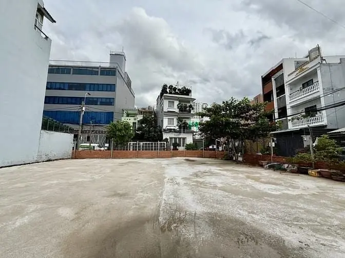 Hiếm• Đất Góc 2 Mặt Tiền• Làng Đại Học Abc 326M2 (20X19)M• Xây 7 Tầng