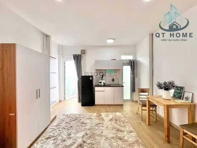 Cho Thuê Căn Hộ Ban Công Thoáng, Ngay Đường Cmt8 Quận 10