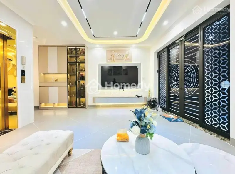 Siêu Hiếm Bạch Mai 50M/ Thang Máy/ Lô Góc/ Full Nội Thất/ Ô Tô Lùi Vào Nhà