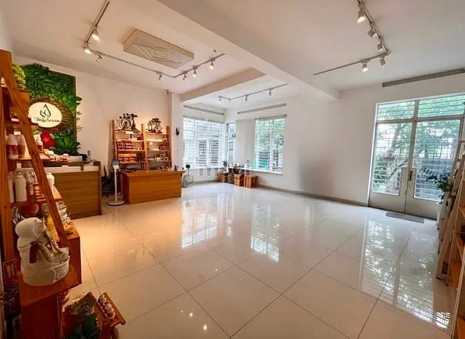 🌟 Nhà Mặt Tiền Ngay Góc Cao Thắng - 15X14 - Giá Chỉ 50Tr 🌟