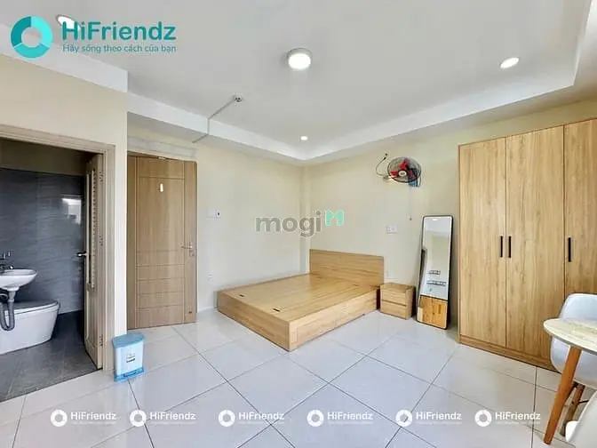 👉 Ban Công Thoáng Mát, Thư Giãn Sau Giờ Làm.nằm Ngay Ngã Tư Bình Thái