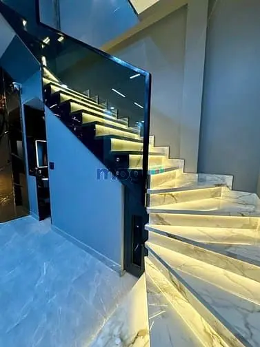 Hxh 8M Lạc Long Quân, 45M2, 3 Tầng Mới Đẹp Full Nội Thất, Chỉ 8.95 Tỷ,