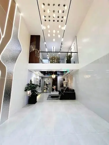 Bán Nhà Hxh Lạc Long Quân - Q11- Có Thang Máy - Giá 9,99 Tỷ