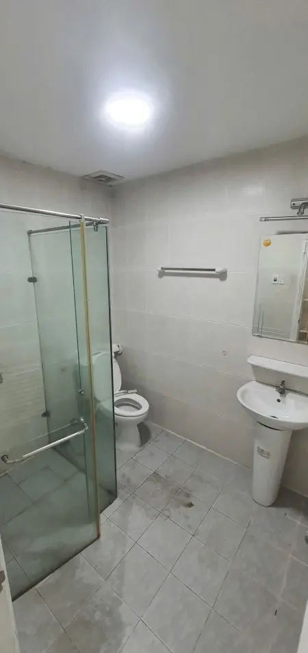 C/C Phú Thạnh,Nguyễn Sơn,Tân Phú: 117M2, 3Pn, 2Wc, 10Tr5/Th. Nhà Trống.
