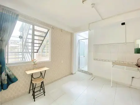 Chính Chủ Trống Phòng Cửa Sổ Tại Điện Biên Phủ