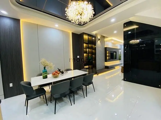 Nhà Đẹp Phú Mỹ• Q7• Gần Phú Mỹ Hưng• 90M2• Ngang 5 Lớn• 4 Tầng• 4Pn