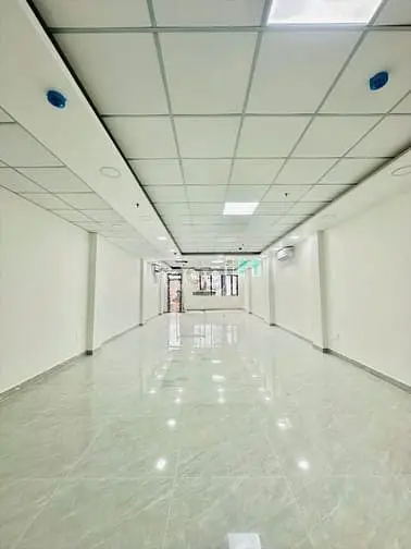 Cho Thuê Tòa Nhà Có Hầm Xe - Nguyên Căn