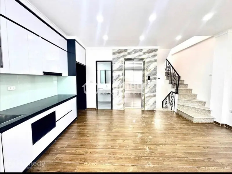 Bán Nhà Lê Thanh Nghị 45M / 4 Ngủ Master/ Thang Máy/ Mặt Tiền 5,5M / Ngõ Xe Ba Gác Tránh/ Gần Phố