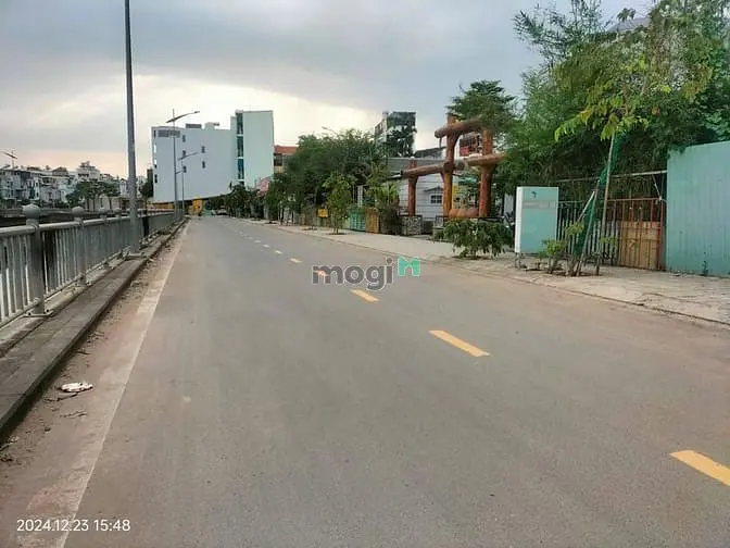 Gò Vấp, Đất Biệt Thự Mặt Tiền Kênh Phạm Huy Thông Dt 18X38M