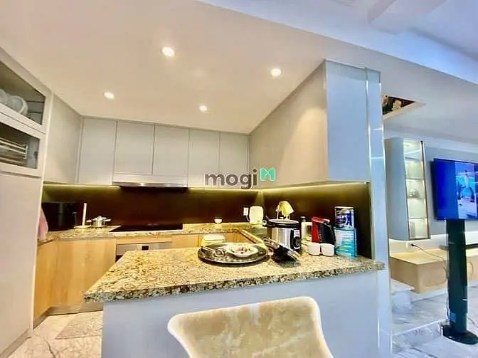 Cho Thuê Gấp Căn Penhouse 4Pn Cảnh Viên 2, Đối Diện Chung Cư Midtown