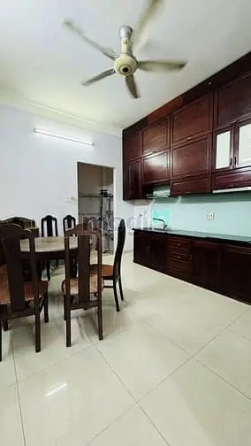 Mặt Tiền Đường• Tân Quy• Q7• 4 Tầng• Btct• 5Pn• 6Wc• 72M2(4X18)• 16T6