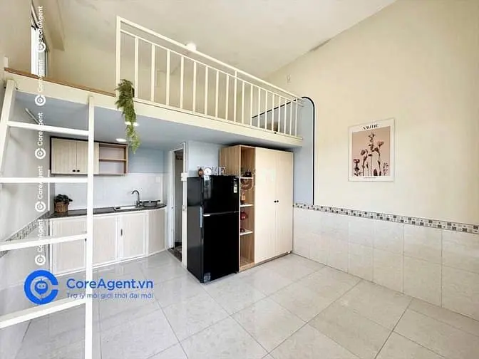 Duplex Cửa Sổ Full Nội Thất Nằm Ngay Bến Xe Miền Đông