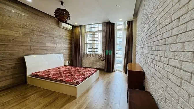 Mặt Tiền Đường• Tân Quy• Q7• 4 Tầng• Btct• 5Pn• 6Wc• 72M2(4X18)• 16T6