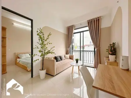 Cho Thuê Căn Hộ Ban Công, Full Nội Thất Đường Nguyễn Trãi Gần Ngã Sáu Phù Đổng, Quận 1