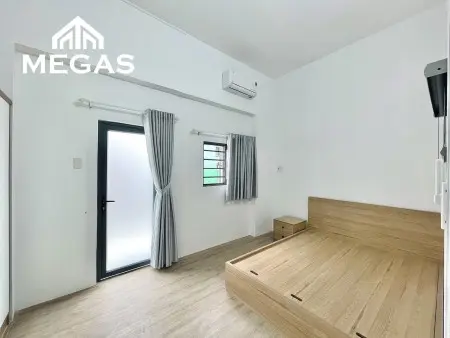 Căn Hộ 1 Phòng Ngủ – Ban Công – Tách Bếp – Full Nội Thất – Máy Giặt Riêng – Gần Sân Bay Tân Sơn Nhất