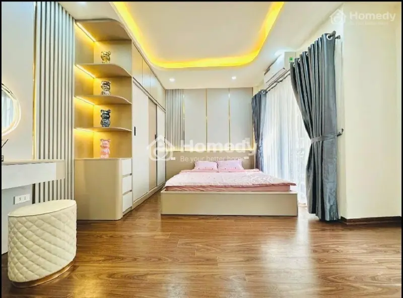 Bán Nhà: Trần Đại Nghĩa 38M /4 Ngủ , Full Nội Thất, Thang Máy, Cách Phố 30 M