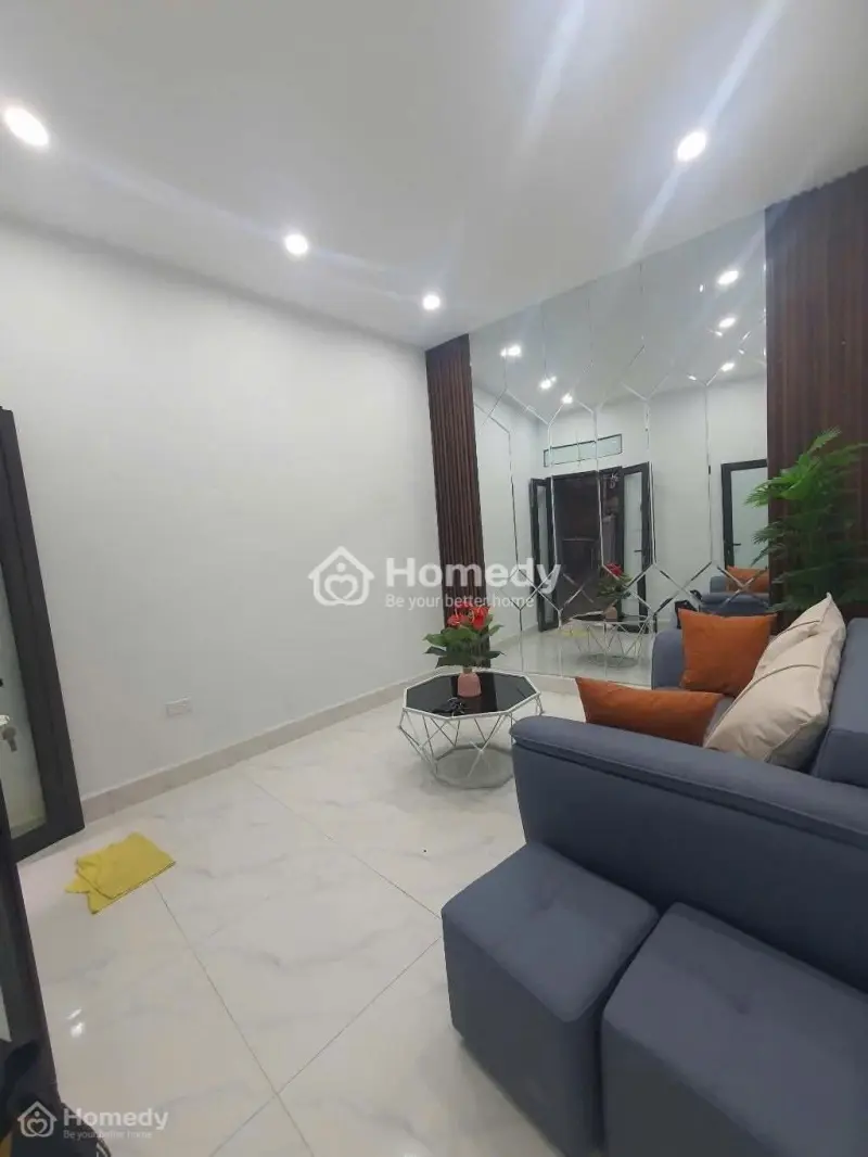 Bán Nhà Tại Phố Hoàng Mai, 28M2 X 4T, Giá Chỉ 2.9 Tỷ