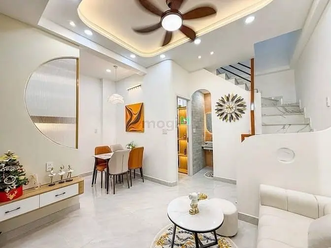 Bán Nhà Phan Văn Trị Bình Thạnh Hẻm Xe Hơi 3Pn Full Nội Thất 27M2