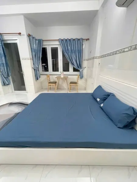 Căn Hộ Ban Công Ngay Lý Thường Kiệt Tân Bình Gần Quận 11 Quận 10