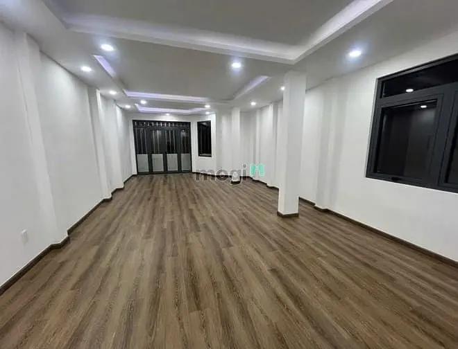 Siêu Phẩm - 39A Cù Lao, Phường 2, Phú Nhuận