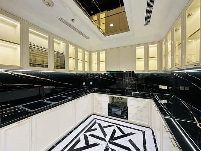 Cần Bán Căn Hộ Cao Cấp Quận 1 Vinhomes Đồng Khởi - 190M2, View Hồ Bơi