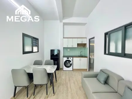 Căn Hộ 1 Phòng Ngủ – Ban Công – Tách Bếp – Full Nội Thất – Máy Giặt Riêng – Gần Sân Bay Tân Sơn Nhất