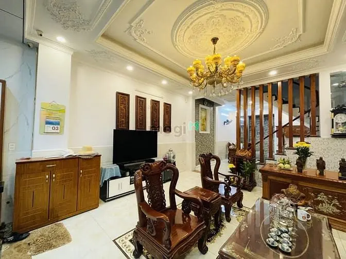 Mặt Tiền Kinh Doanh• Mai Văn Vĩnh• Q7• 5 Tầng• 87M2(5.2X17)• 5Pn• 6Wc